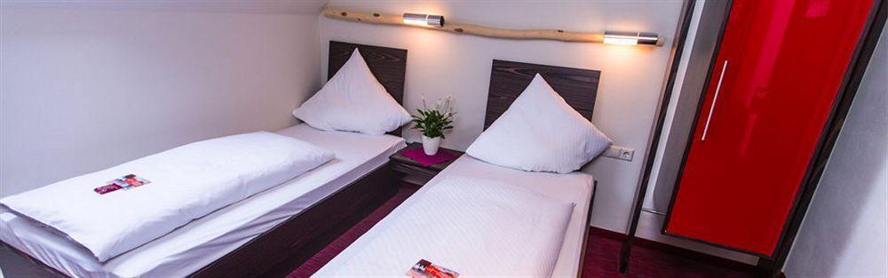 Hotel Speyer Am Technik Museum Ngoại thất bức ảnh